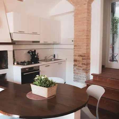 Stella 19 - Residenza In Centro Apartamento *